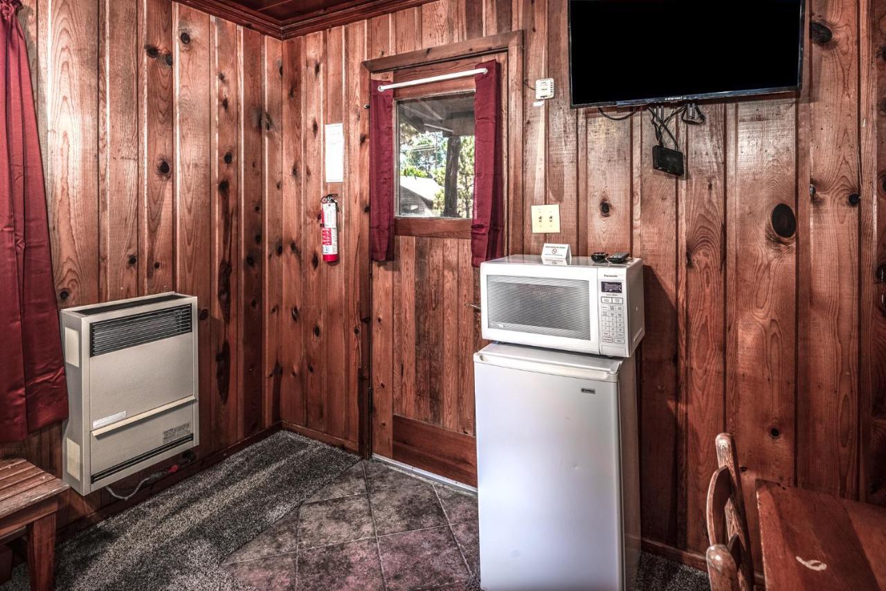 Apache Village 5, Queen Bed, Midtown, Sleeps 2 Рюидозо Екстериор снимка