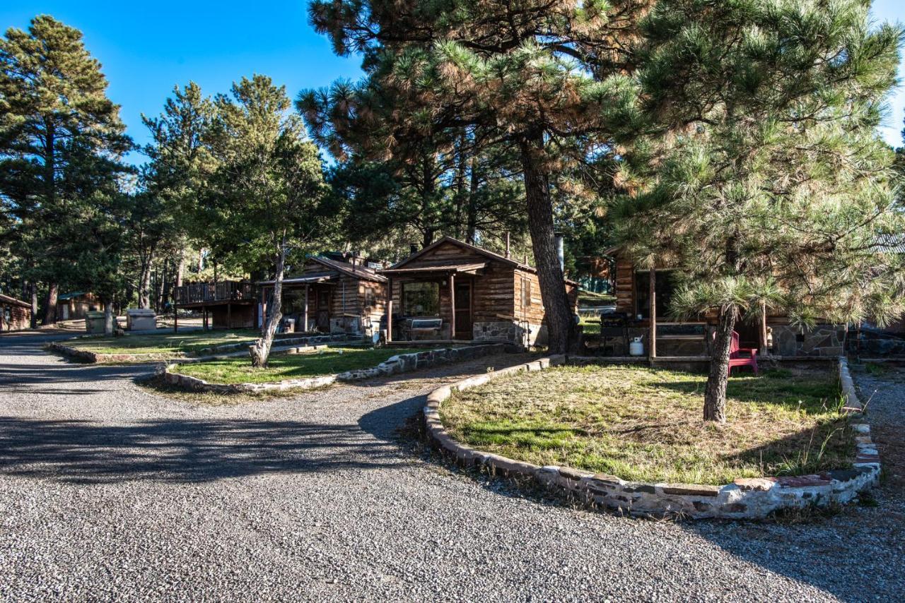Apache Village 5, Queen Bed, Midtown, Sleeps 2 Рюидозо Екстериор снимка