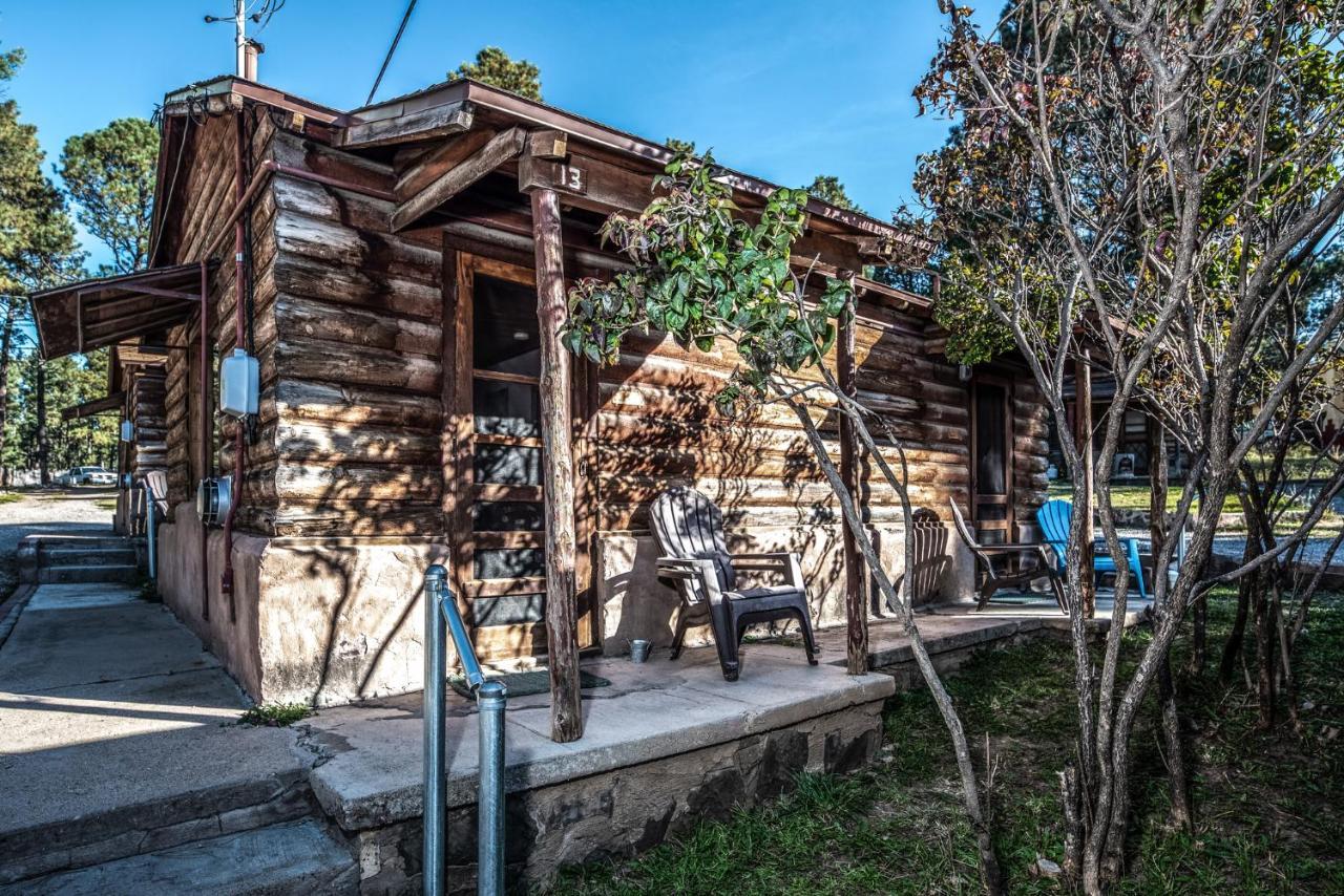 Apache Village 5, Queen Bed, Midtown, Sleeps 2 Рюидозо Екстериор снимка